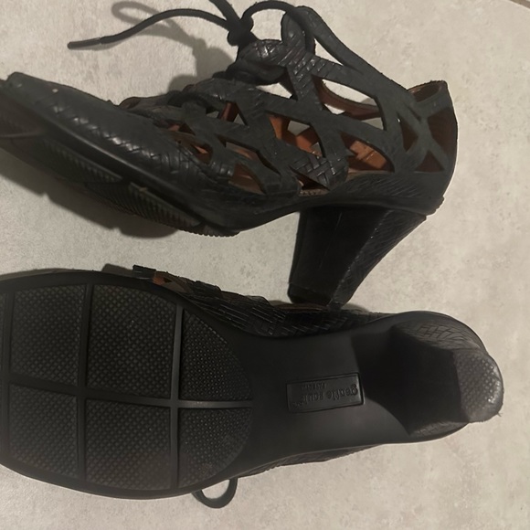 GENTLE SOULS GLADIATOR SANDAL - Picture 2 of 4